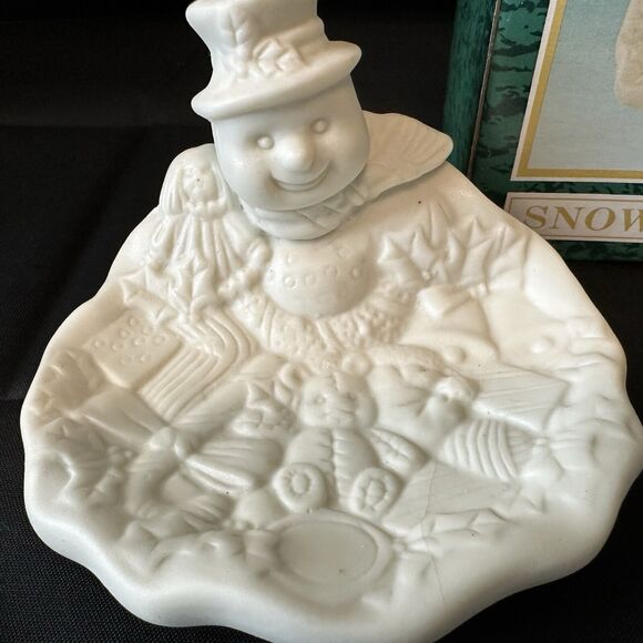 World Bazaar's Snowman Dish, White Ceramic Candy, Soap, Bowl Decor Frosty - Picture 9 of 12